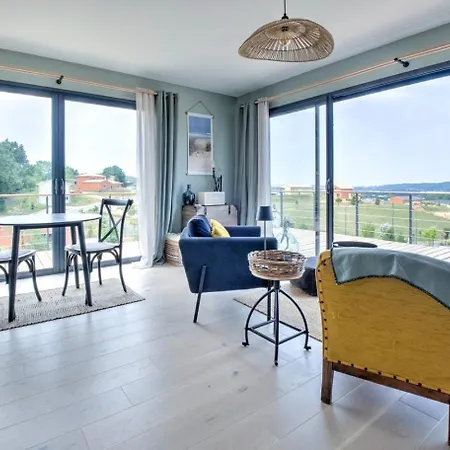 De Charme Clim, Parking, Netflix, Jolie Vue Ferienhaus Bassillac